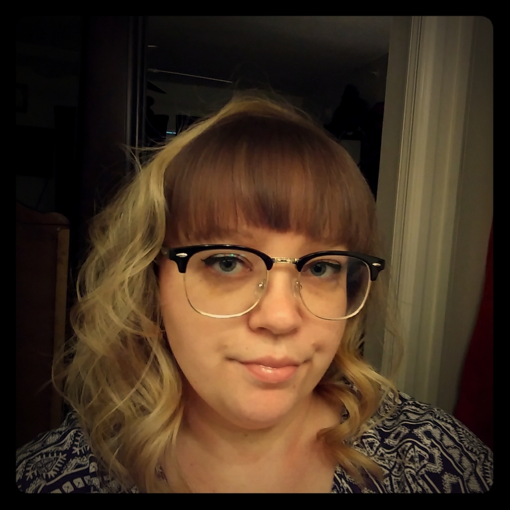 Meet Your Posher, Crystal - Picture 1 of 4